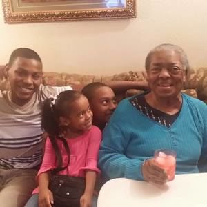 Meet your Posher, Christina